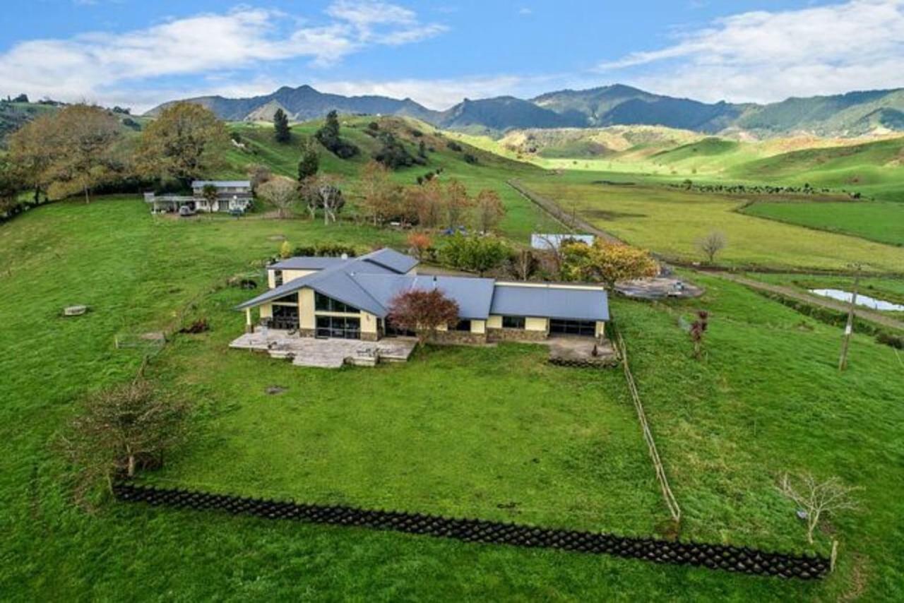 Willa Waiotahe Dairy Farm Hideout Waiotahi Zewnętrze zdjęcie